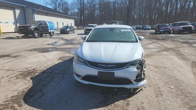 Chrysler 200 2015