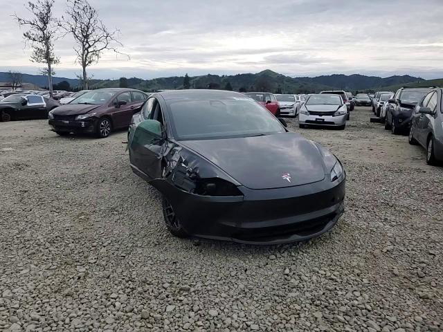 Tesla Model 3 2025