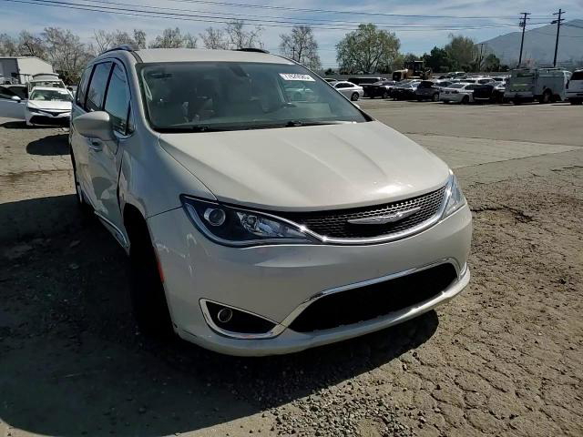 Chrysler Pacifica 2017