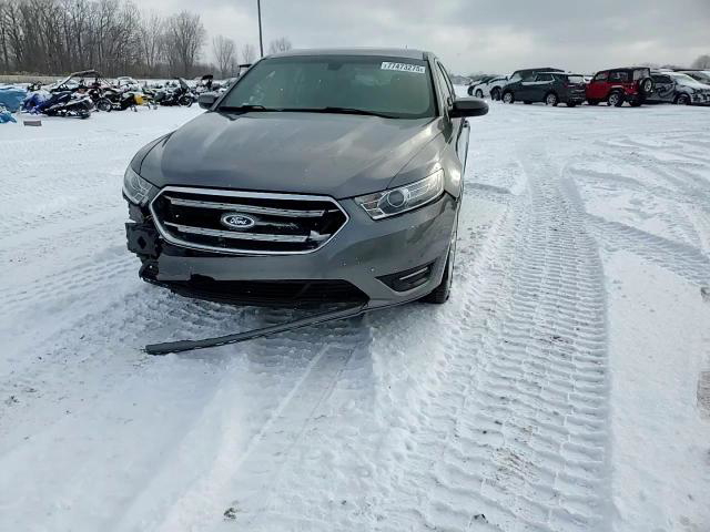 Ford Taurus 2013