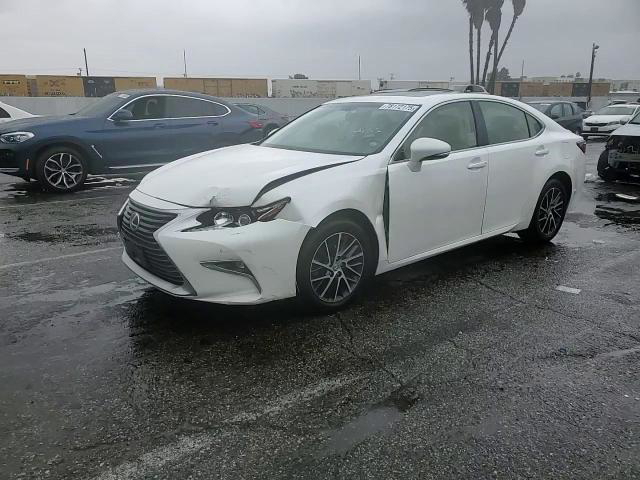 Lexus ES 2016