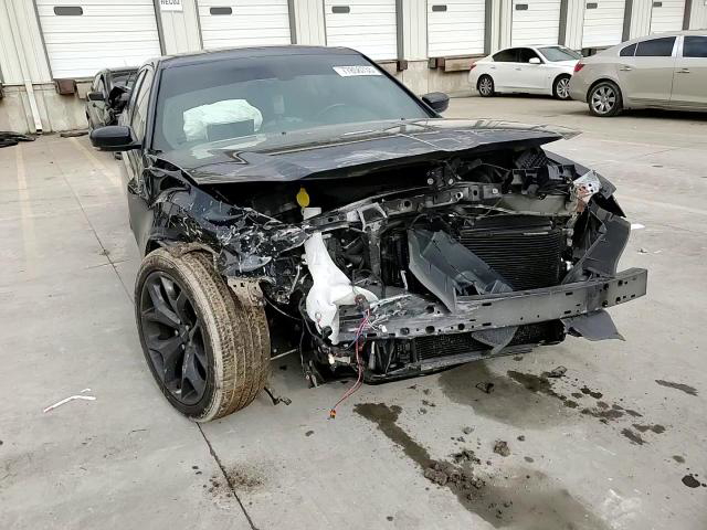 Chrysler 300 2022