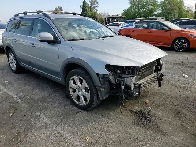 Volvo XC70 2010