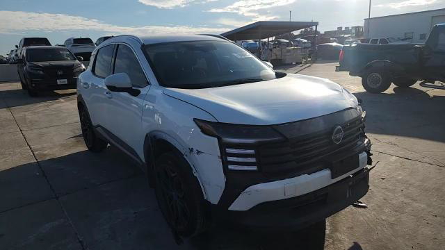 Nissan Kicks 2025