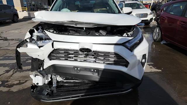 Toyota RAV 4 2025