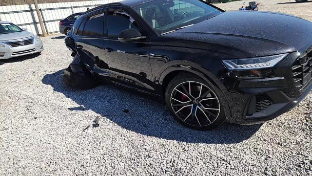 Audi Q8 2021