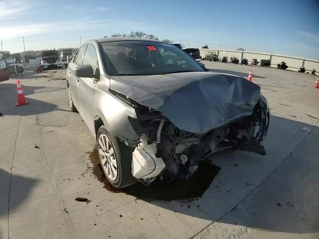 Nissan Sentra 2016
