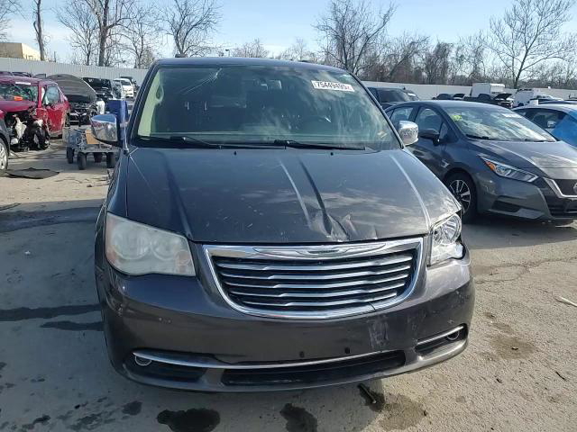 Chrysler Voyager 2014