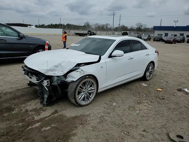 Cadillac CT4 2023
