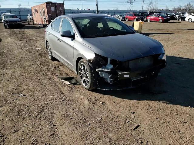 Hyundai Elantra 2020