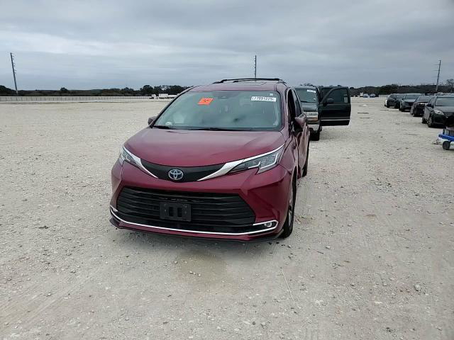 Toyota Sienna 2021