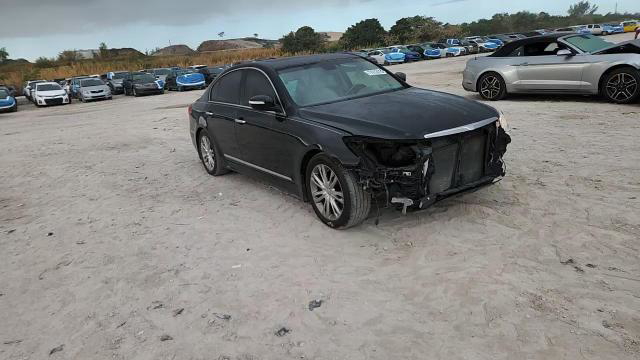 Hyundai Genesis 2012