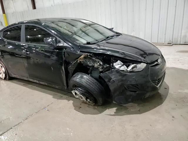 Hyundai Elantra 2012