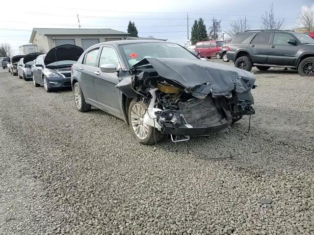 Chrysler 200 2012