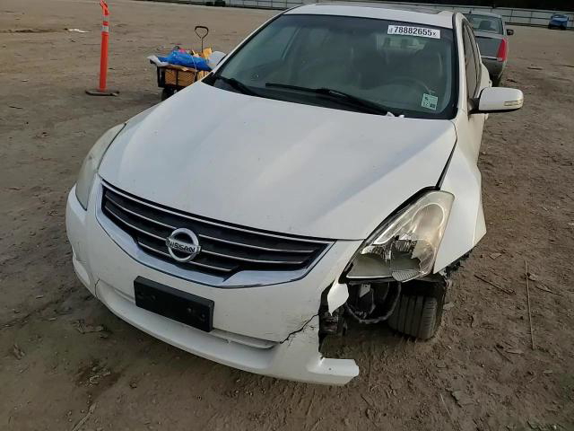 Nissan Altima 2012