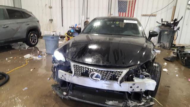Lexus IS 2016