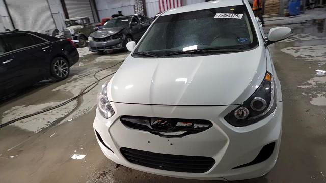 Hyundai Accent 2013