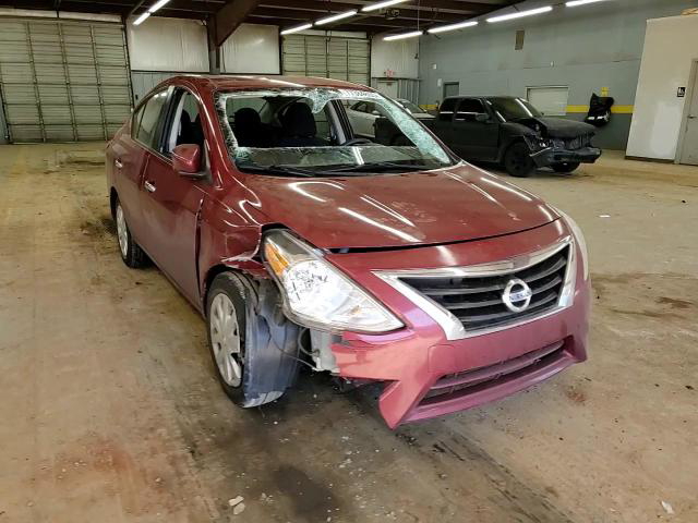 Versa 2016