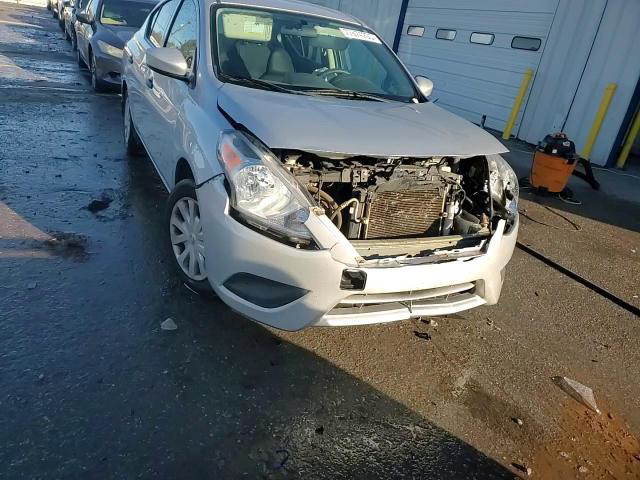 Nissan Versa 2018