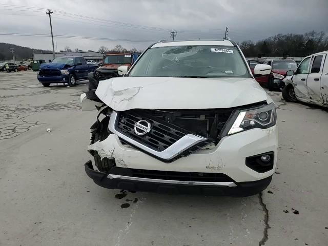 Nissan Pathfinder 2018