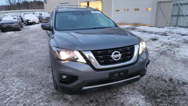 Nissan Pathfinder 2018