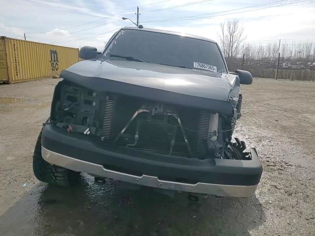 Chevrolet Silverado 2004