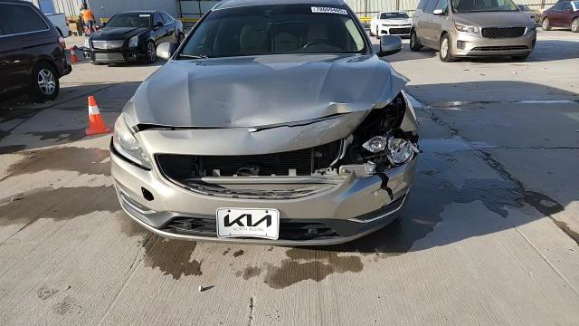 Volvo V60 2015