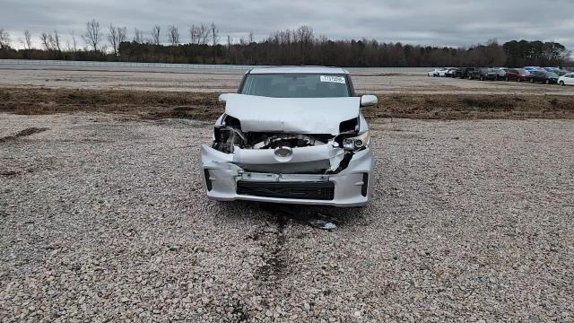 Scion xB 2012