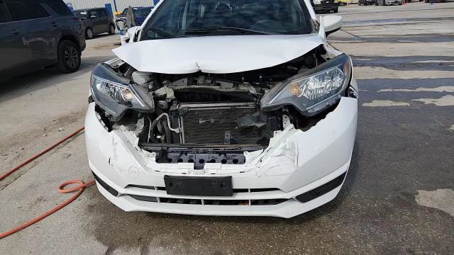 Nissan Versa 2018
