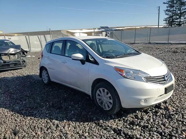 Nissan Versa 2015