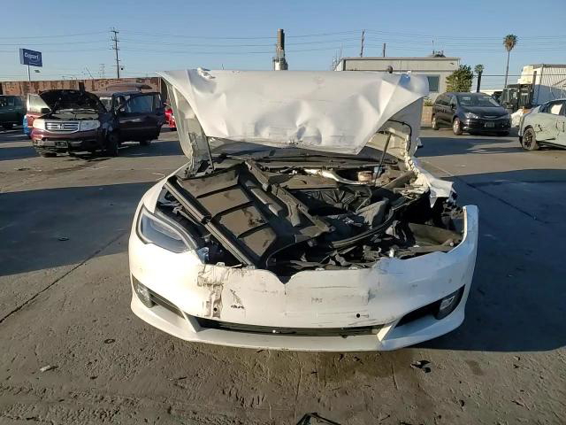 Tesla Model S 2017