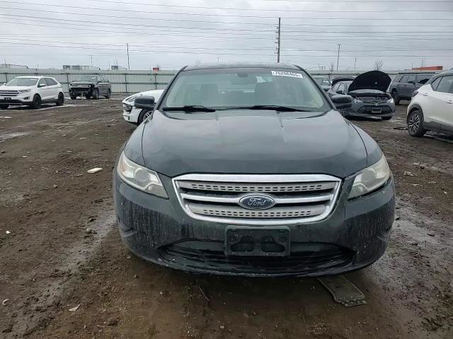 Ford Taurus 2011