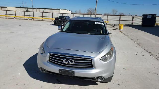 Infiniti QX70 2015