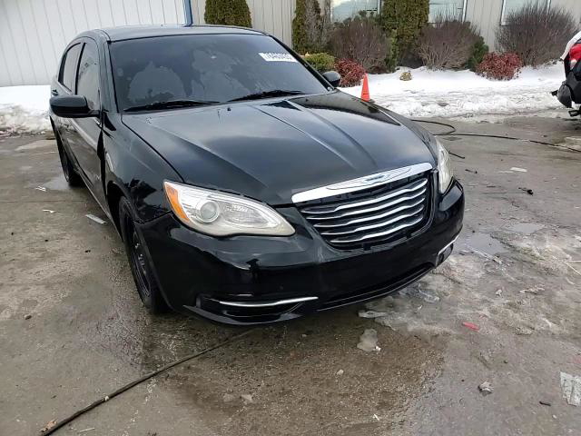 Chrysler 200 2012