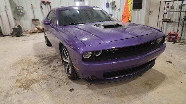 Dodge Challenger 2016