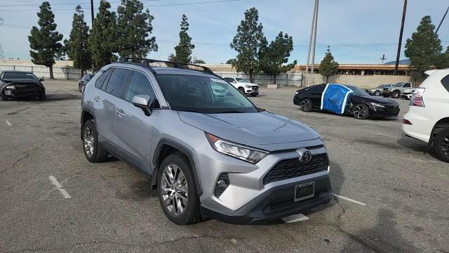 Toyota RAV 4 2021