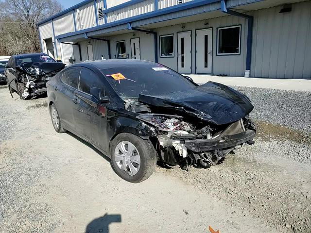 Hyundai Elantra 2016