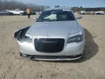 Chrysler 300 2021