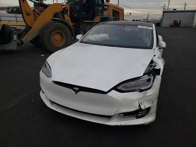 Tesla Model S 2018
