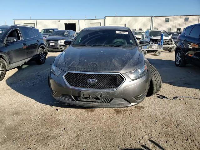Ford Taurus 2016