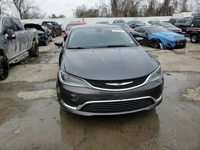 Chrysler 200 2015