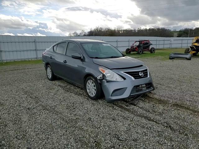 Nissan Versa 2019