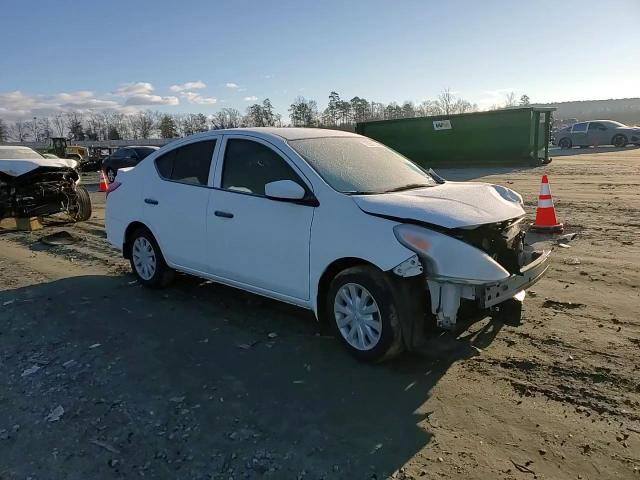 Nissan Versa 2017