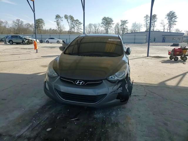 Hyundai Elantra 2013