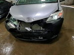 Toyota Sienna 2016
