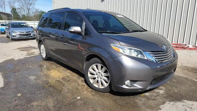 Toyota Sienna 2015