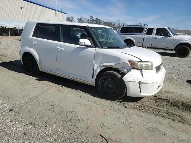 Scion xB 2009