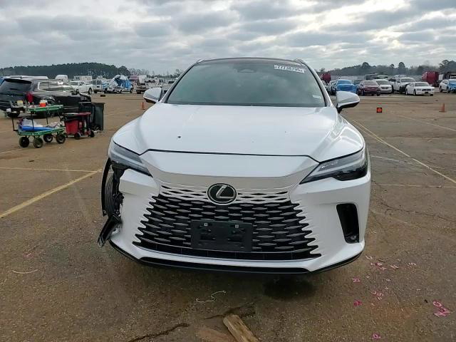 Lexus RX 2023