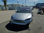 Tesla Model X 2025