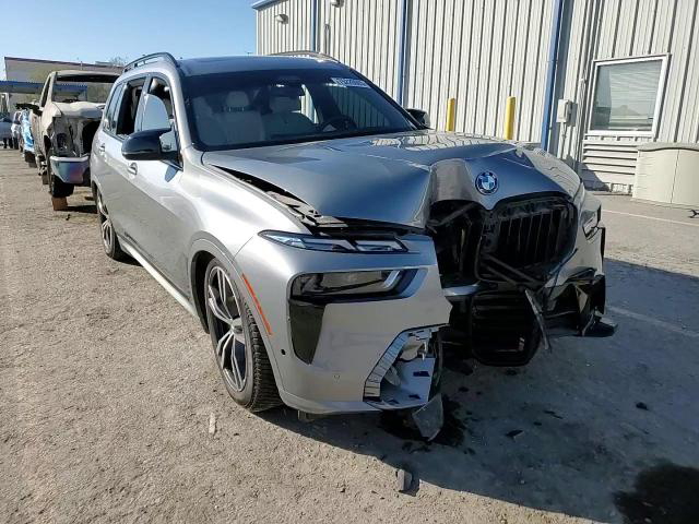 BMW X7 2023